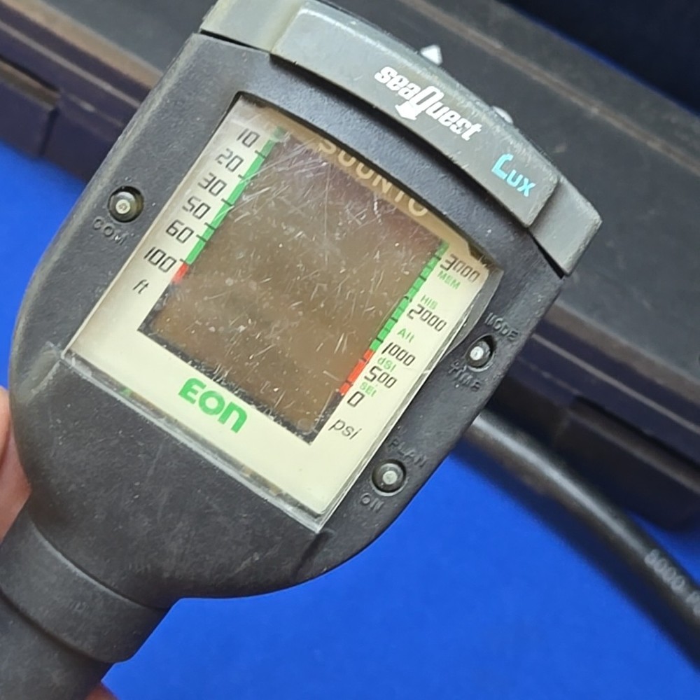 SeaQuest Lux EON Dive Computer Console Scuba UNTESTED