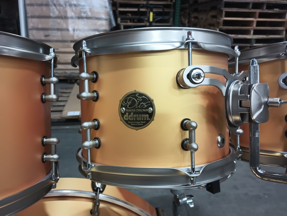 ddrum Dios 7pc Maple drumset Satin gold metallic with satin chrome hardware