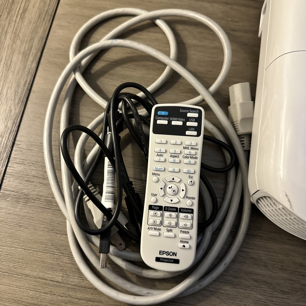 Epson Powerlite 2247U 3LCD Projector, tested and working perfect