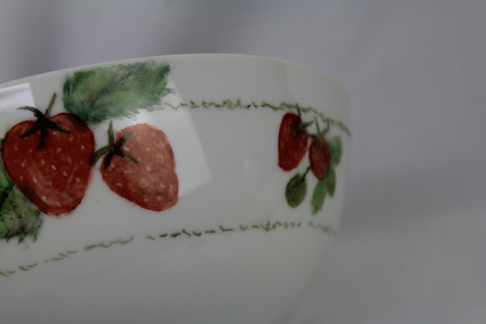 Arzberg Germany Colander Strawberries