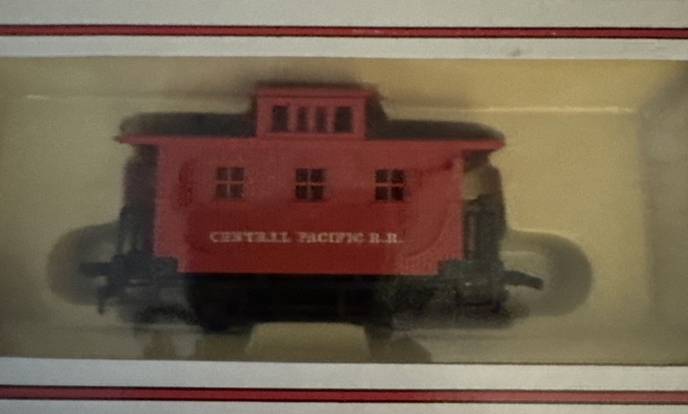 Bachmann HO Scale Old West Caboose Central Pacific