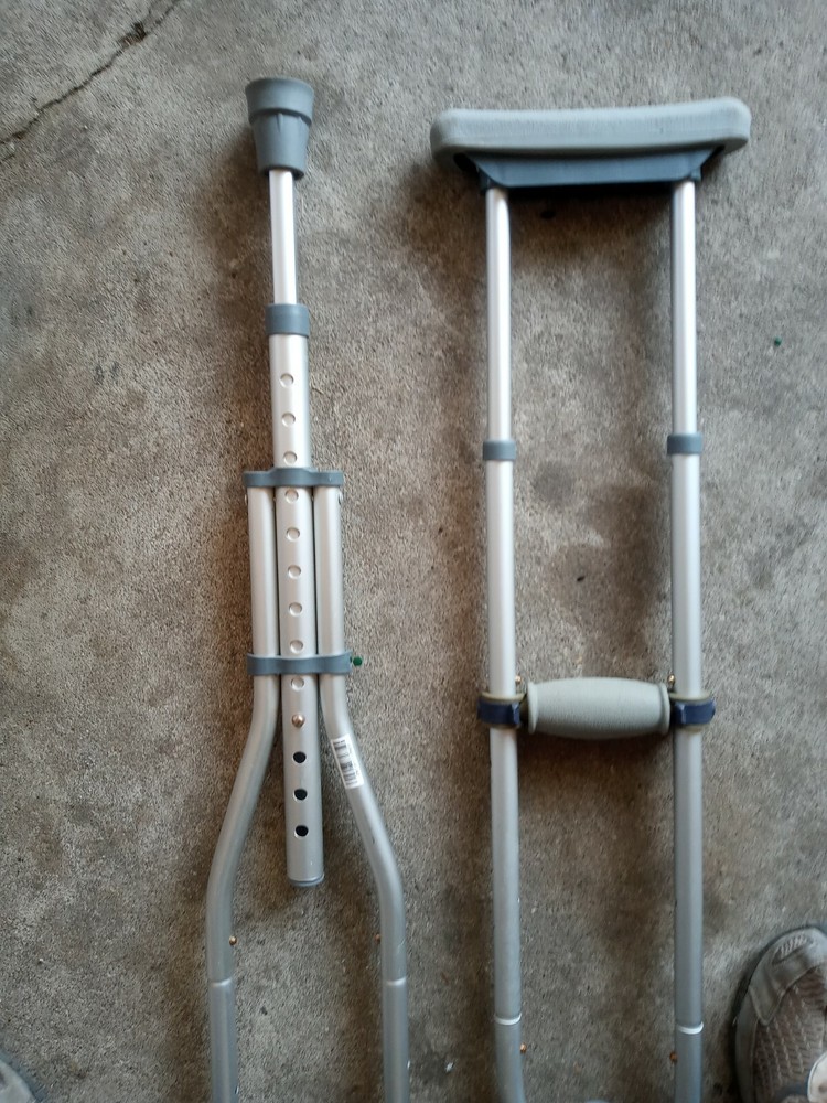 aluminum crutches