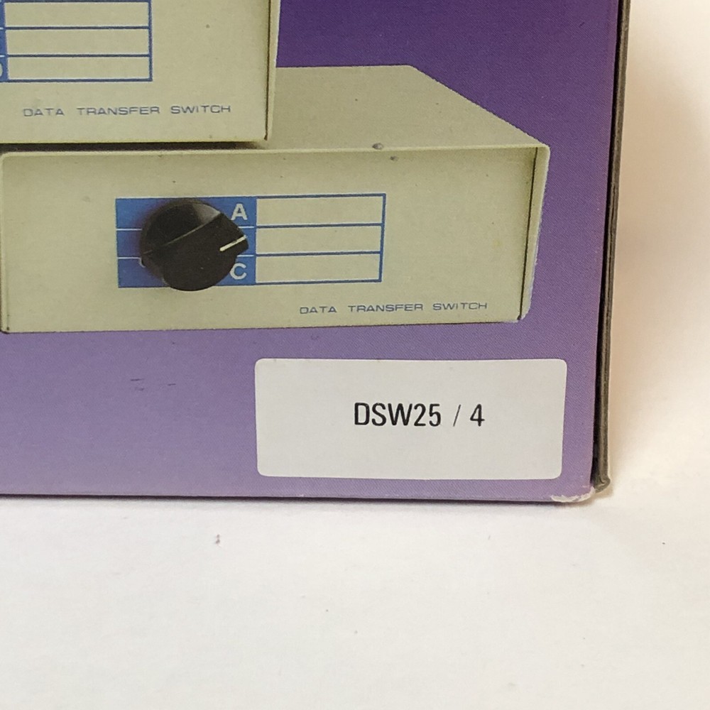 Data Transfer Switch DS25-4 4 Port Very Good Condition