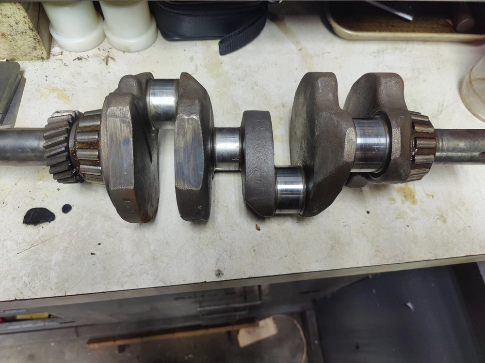 Wisconsin VH4D Crankshaft CA71A