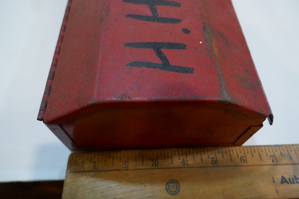 Vintage Waterloo, 20", Lockable, Under seat Tool Box Red Good solid condition