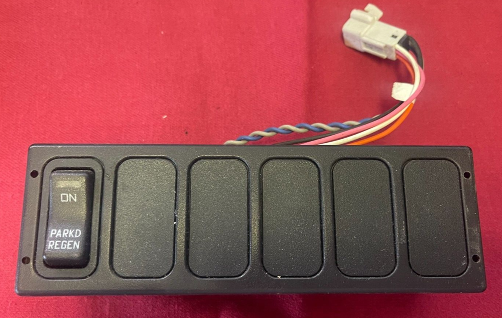 International PROSTAR SWITCH PANEL Dash Panel - Used | P/N 3575432C5