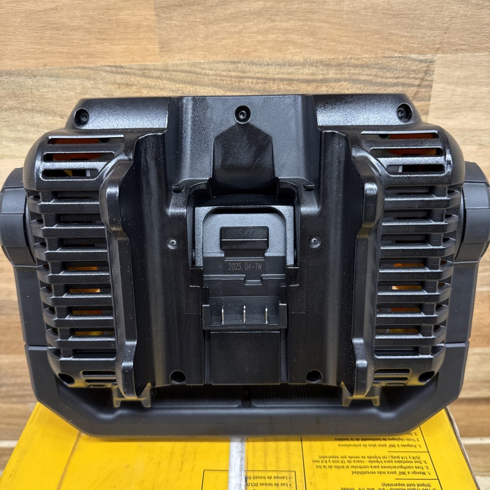 DeWALT DCL077B 12V 20V Max Cordless Durable Lightweight Compact Task Light - W28