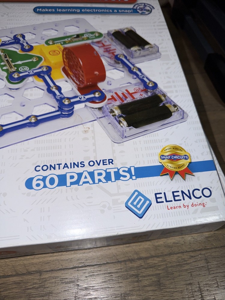 Snap Circuits Classic SC-300 Electronics Exploration Kit Opened Box Nice