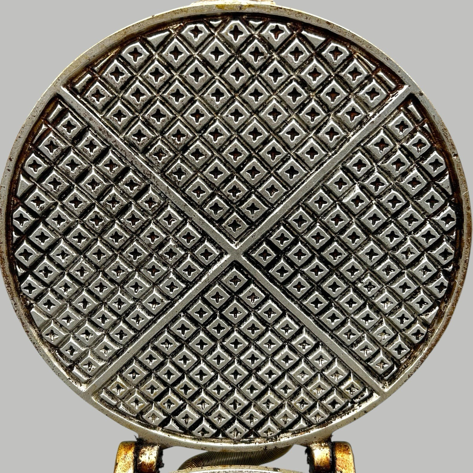 Vitantonio Pizzelle Maid Model 400 Automatic Pizzelle Maker Italian Cookie Used