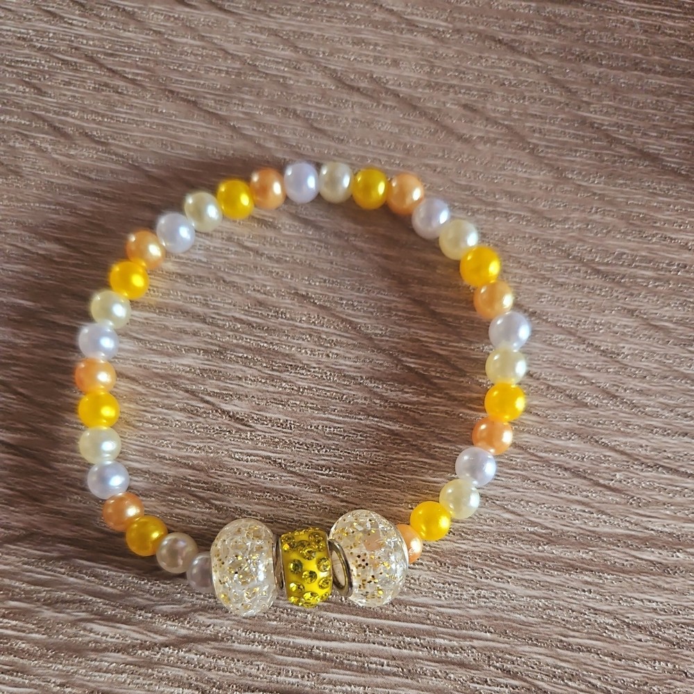 Handmade Beaded chunky Stretchy Bracelet 7"
