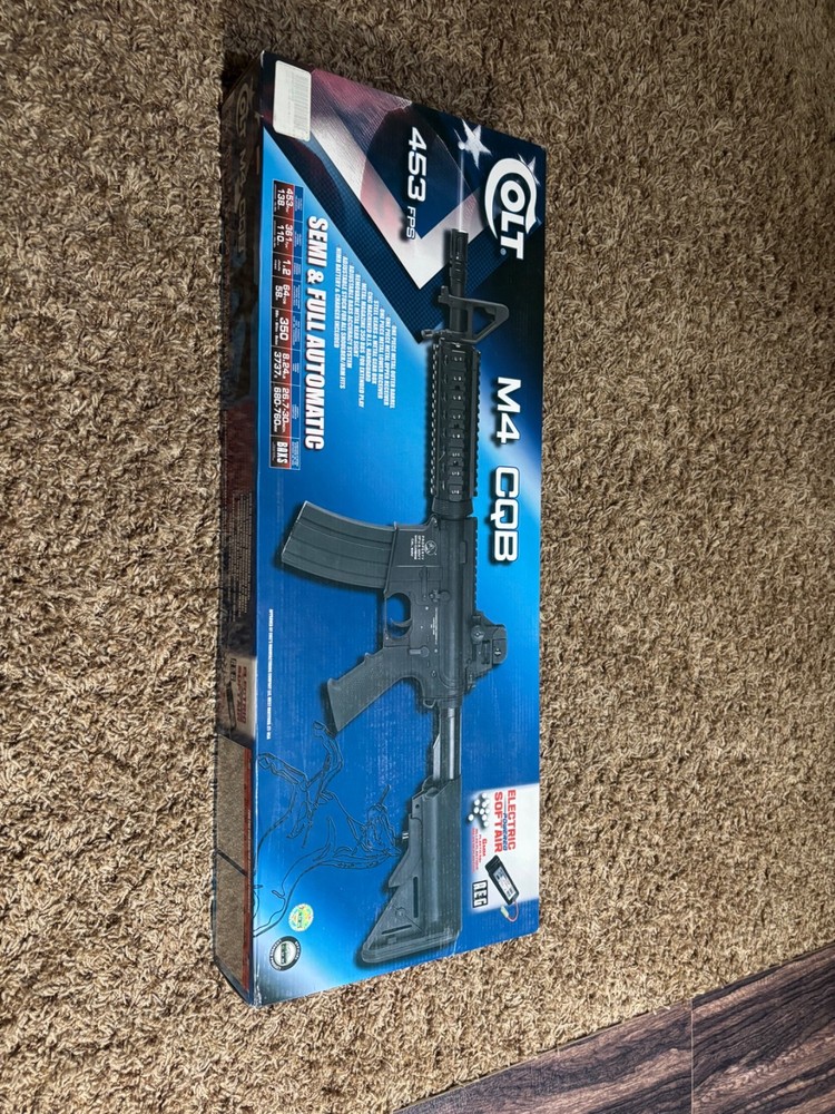 Colt M4 Airsoft (Actual Weight)