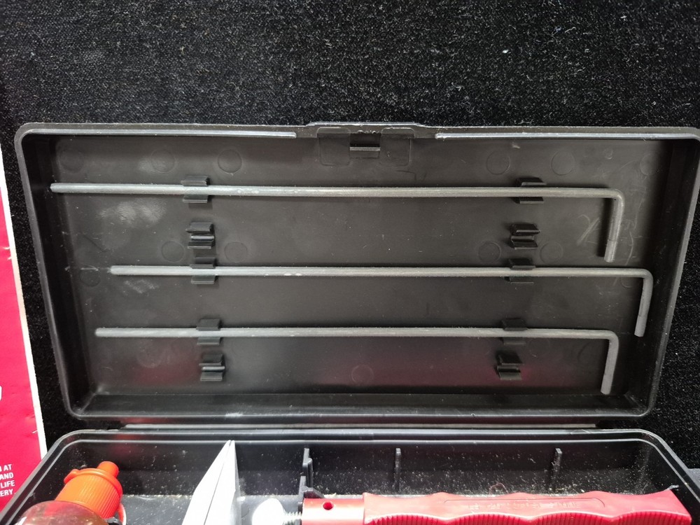 Lansky Professional Sharpening System Includes The Optional Universal Mount