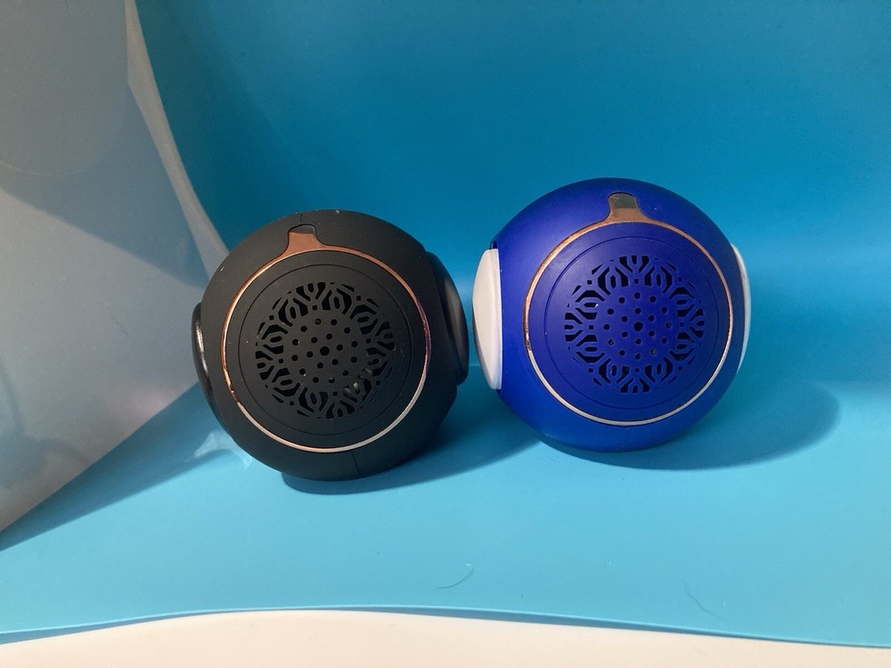 Golden Egg Bluetooth Speaker Gold