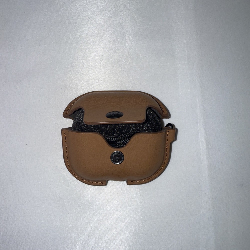 AirSnap Leather AirPods 3rd Gen Case