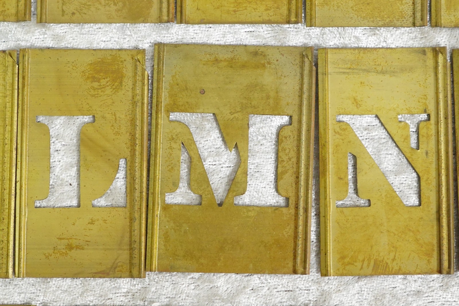 Reese's Brass Interlocking Adjustable Stencils 1" A-Z Letters Spacers & Symbols