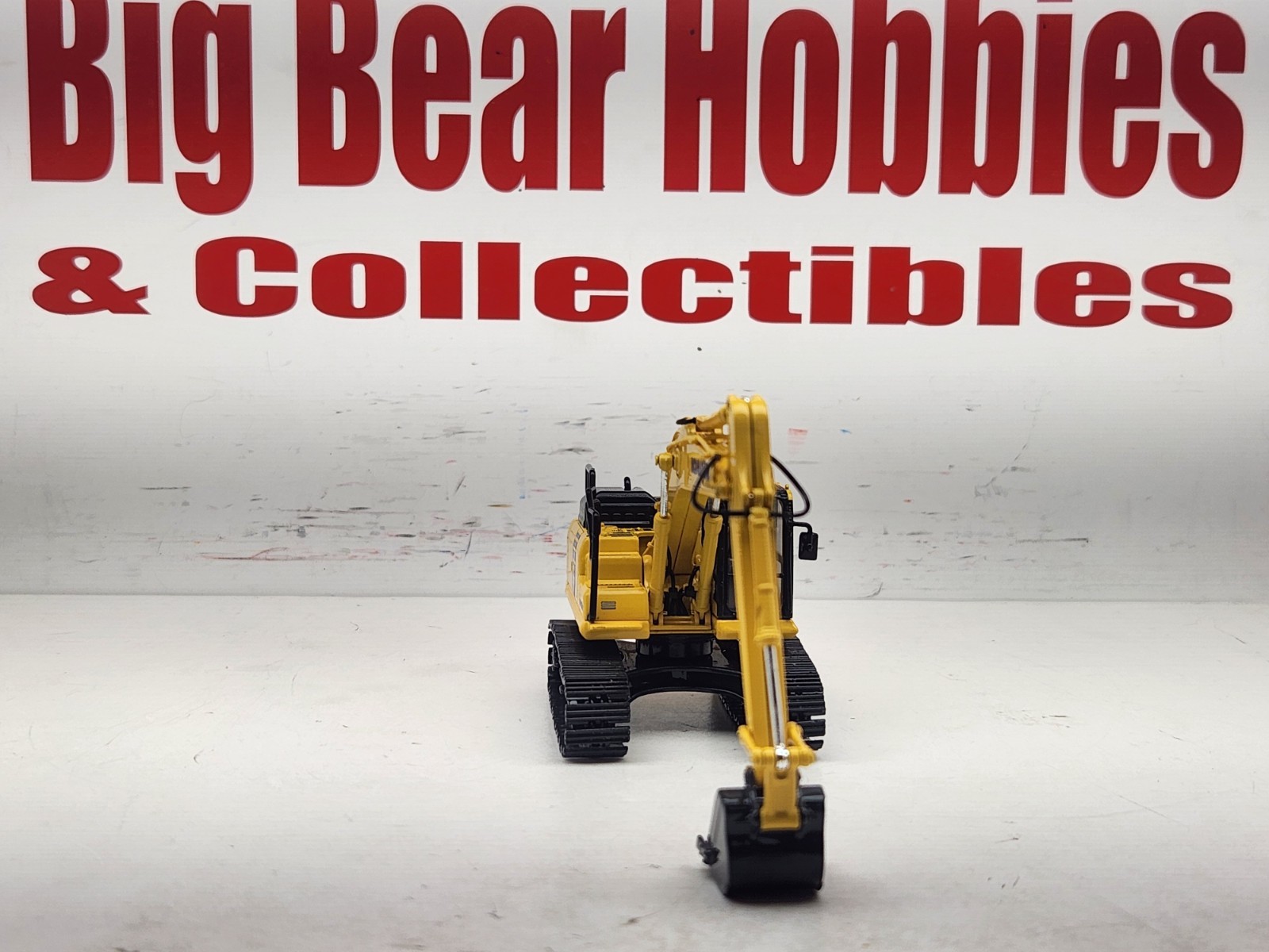 1/64 First Gear #60-0326 Diecast Komatsu PC210LC-11 Excavator
