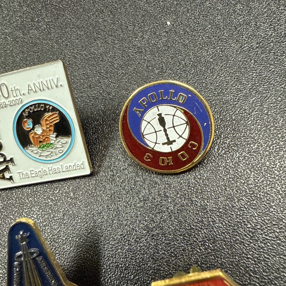 NASA Shuttle And Apollo Pin Lot