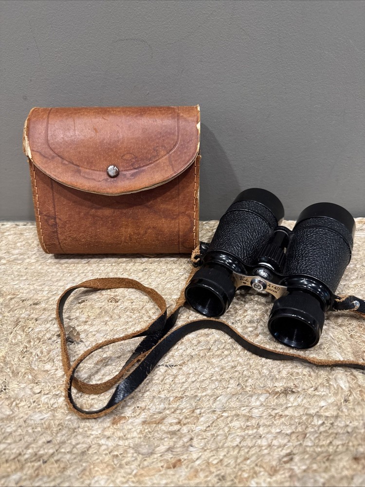Vicki 4 Power (4 x 40) Field Binoculars W/ Learher Case