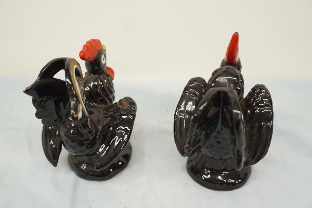 Salt & Pepper shakers-roosters