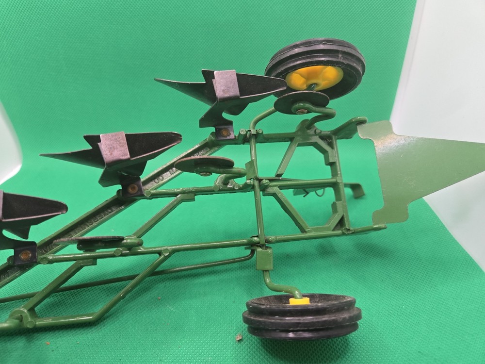 1/16 John Deere Plow w/ Cast Wheels