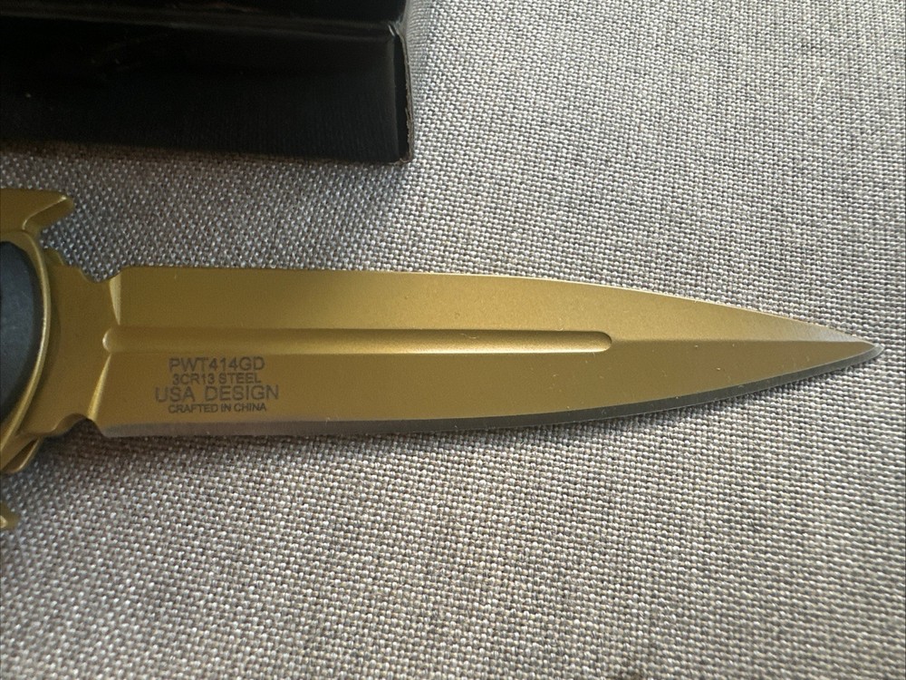 8" Gold Pocket Dagger