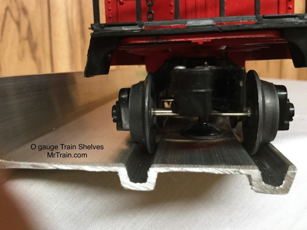 O SCALE TRAIN DISPLAY SHELVES / 6 PACK + 12 END CAPS