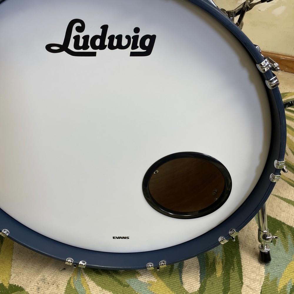 Ludwig Heritage Cherry 4 Piece Shell Pack.