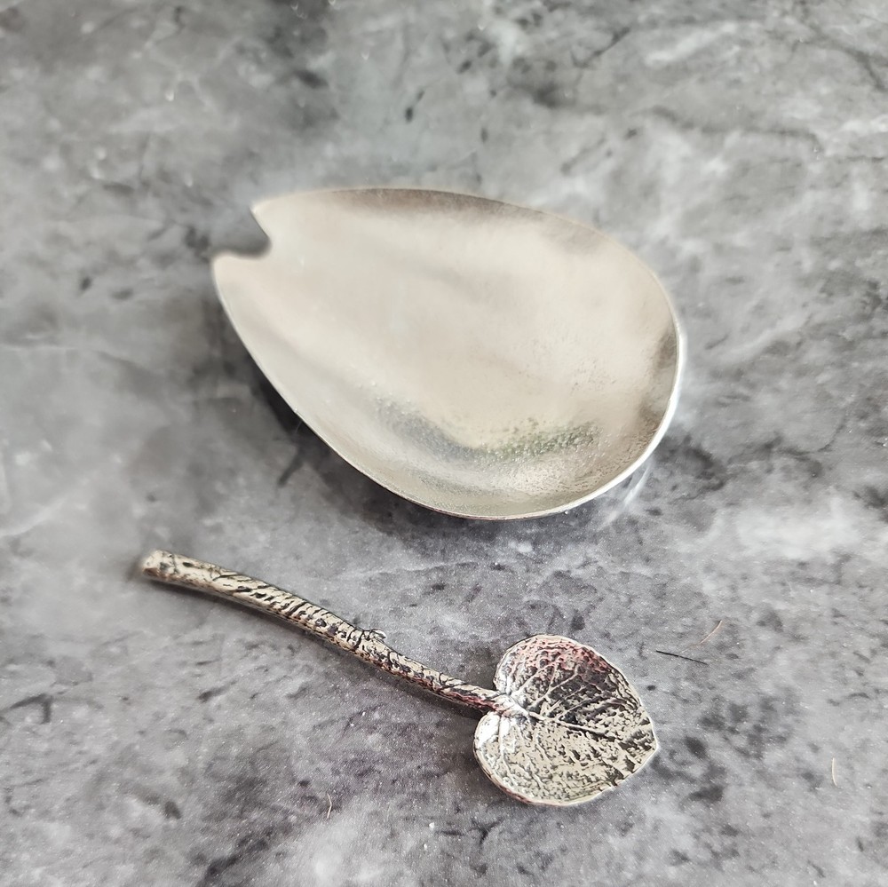 Unique Leaf Design Open Salt Cellar with Leaf Serving Spoon Silver color (EB2)