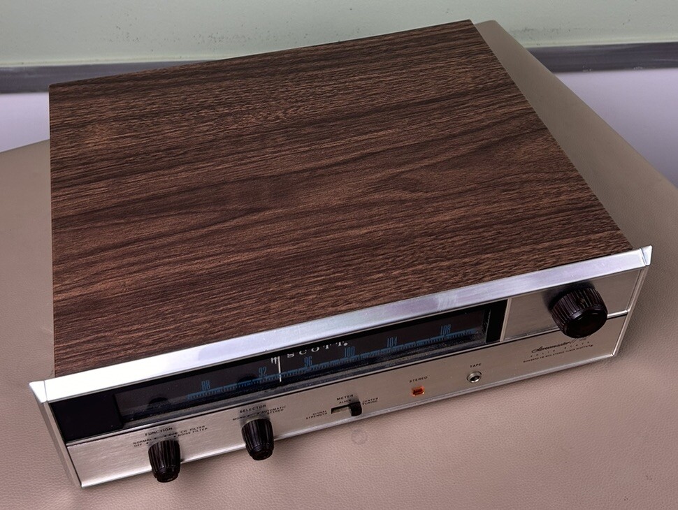 SCOTT LT-112 STEREO TUNER