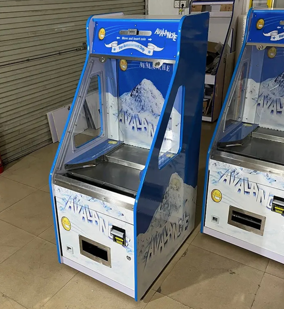 Bonus Hole Coin Pusher Machine Arcade With Bill Changer + Card Reader Avalanche
