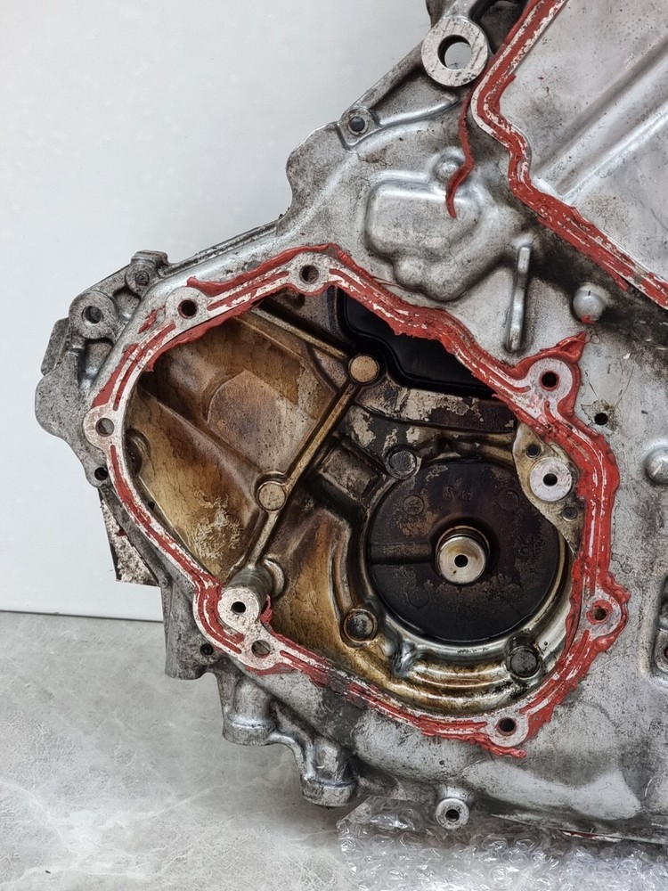 Nissan Elgrand E51 3.5 Front Engine Cover Genuine OEM Replacement Part