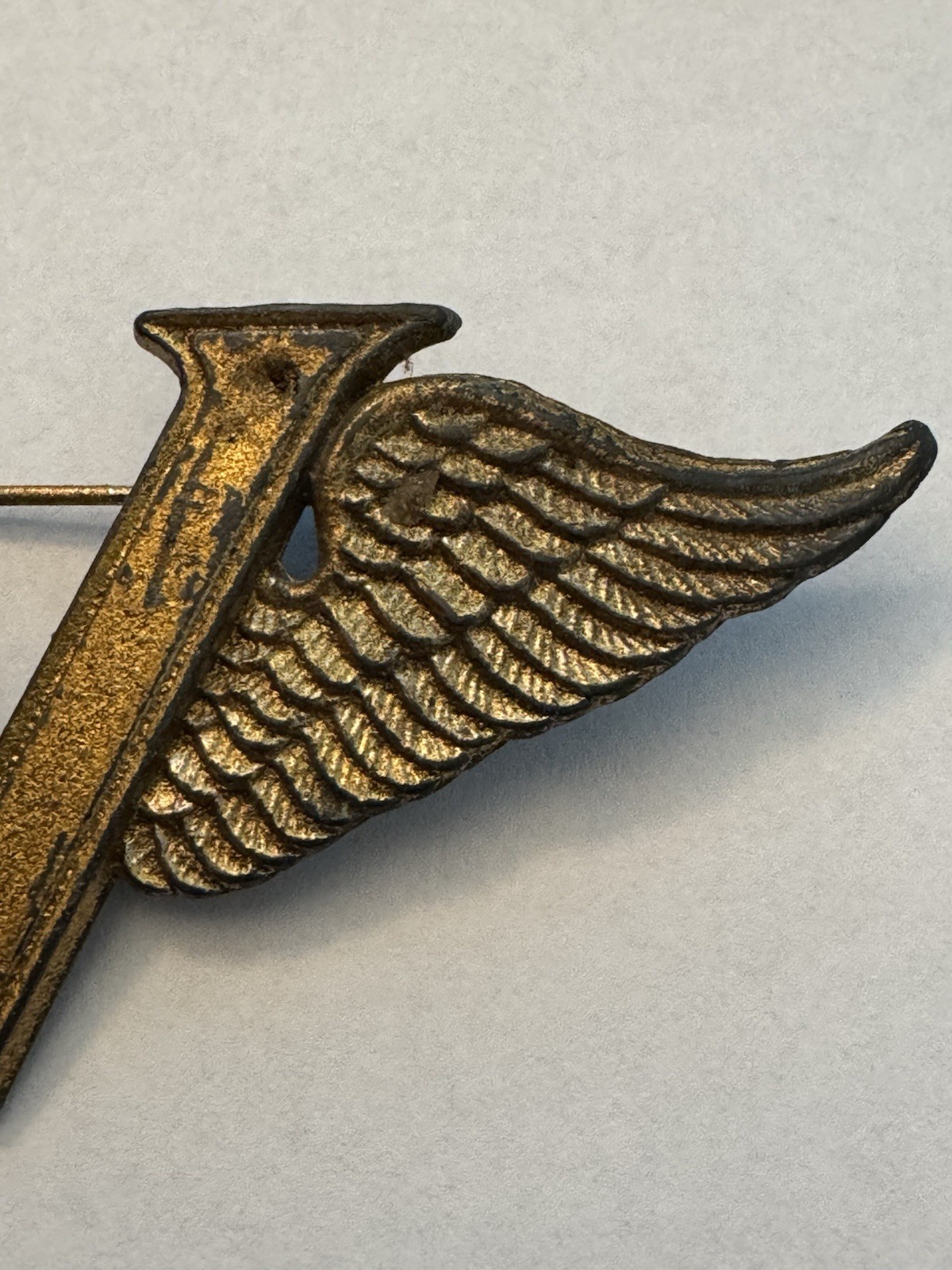 1940s WWII Winged V for Victory Pin Sweetheart Homefront World War Two, 3 Inches