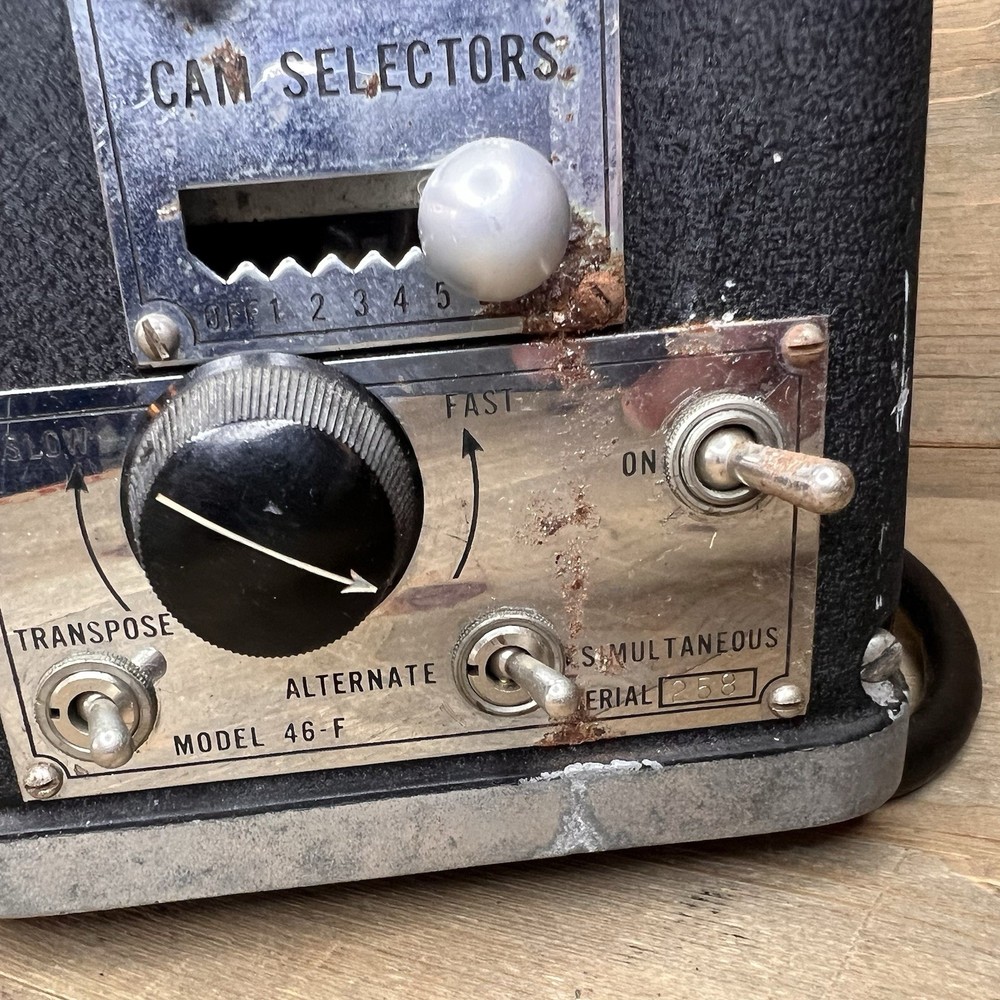 Wottring Tropo-Flash Model 46F Antique Optometry Testing Instrument Vision