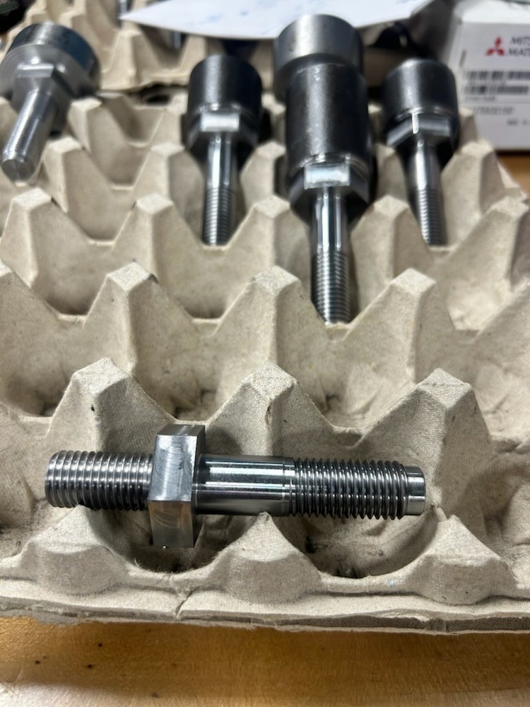 Watts Link Stud for Ford Crown Victoria