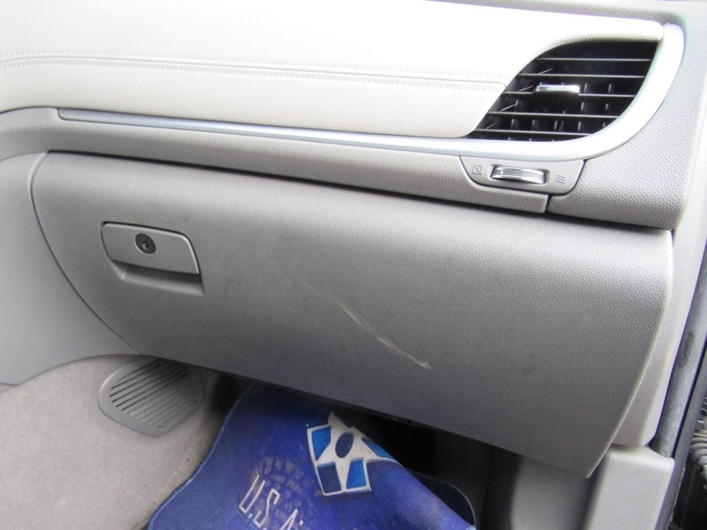 TRAVERSE  2016 Glove Box 1028605