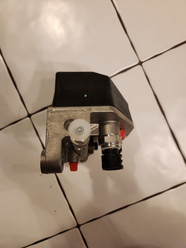 Genuine Volvo/Mack AHI Dosing MODULE 23185531