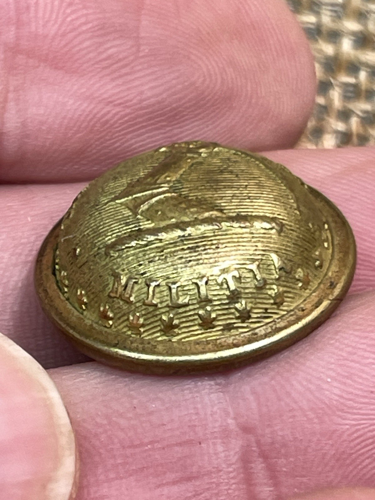 Non Dug Civil War Massachusetts Volunteer Militia Overcoat Button Great Example