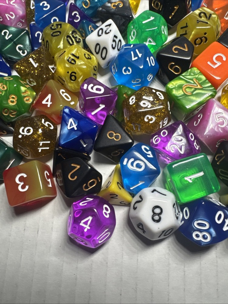 GAMING DICE Dungeons And Dragons MULTIPLE KINDS.