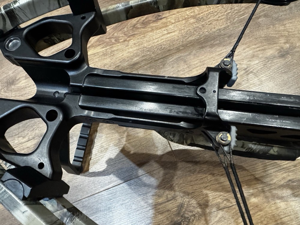 CenterPoint Archery CP400 Crossbow