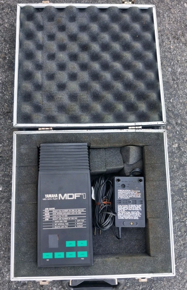 Yamaha MDF1 MIDI Data Filter, Power Supply tested With Case
