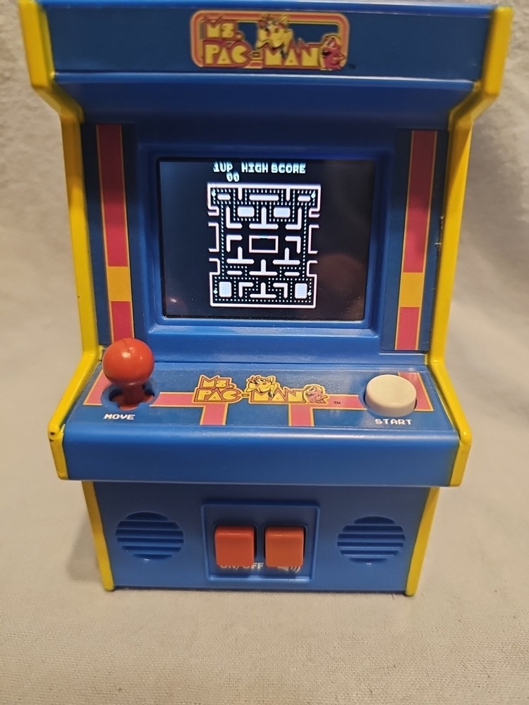 Arcade Classics Ms.Pac-Man Hand Held #09615 Retro Mini Arcade Game 2018