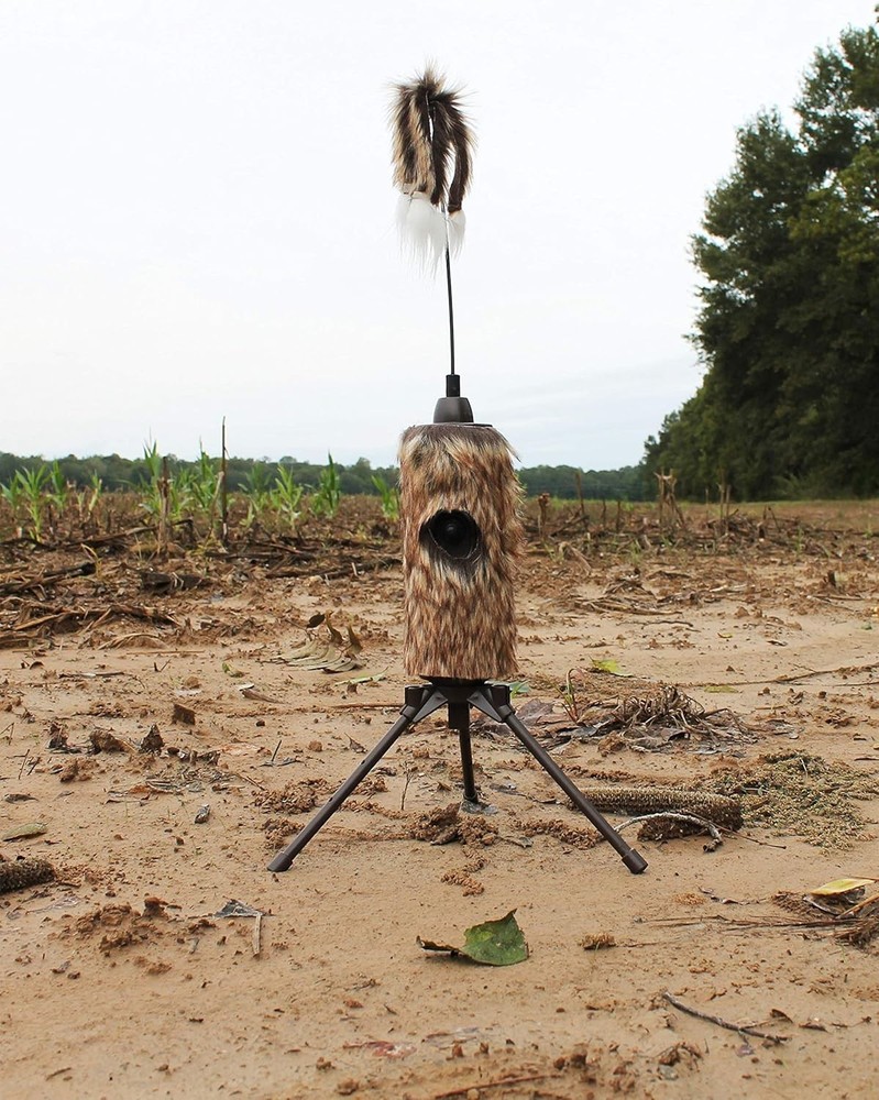 Mojo Outdoors Critter Call Decoy - Predator Attraction Tool-