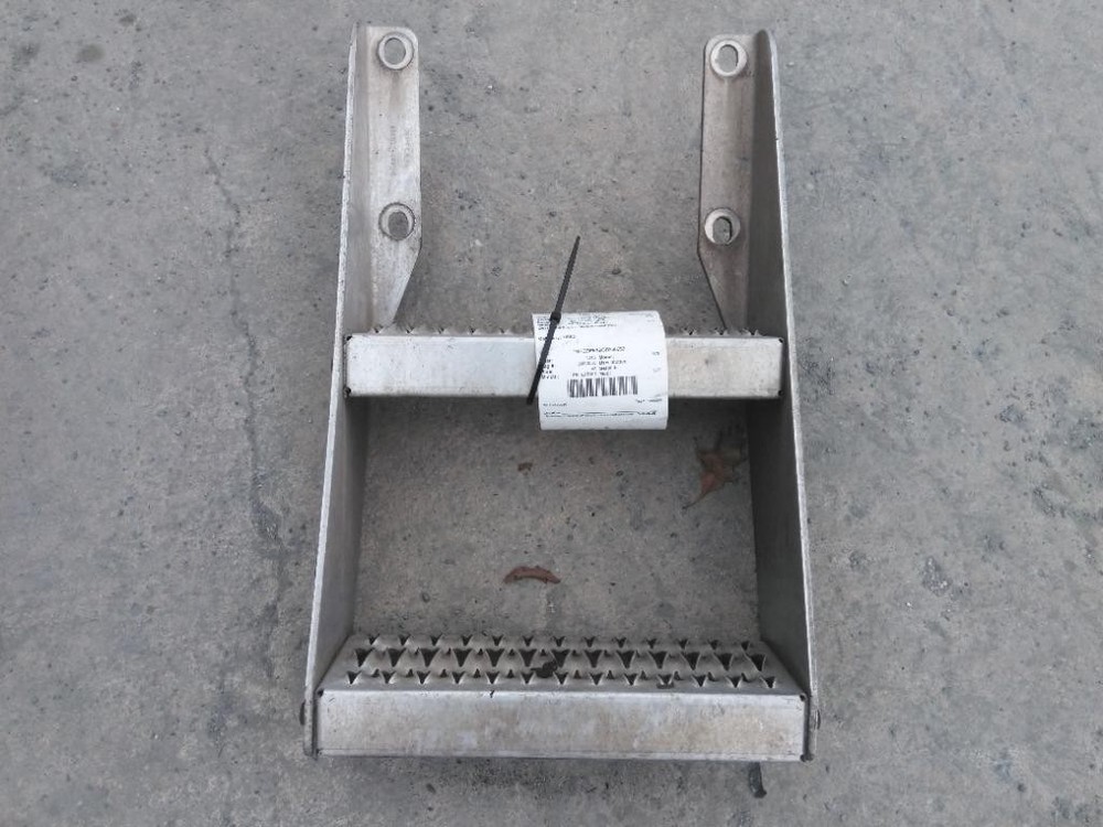 Replaces 2016 PETERBILT 579 FRAME STEP ,  MD