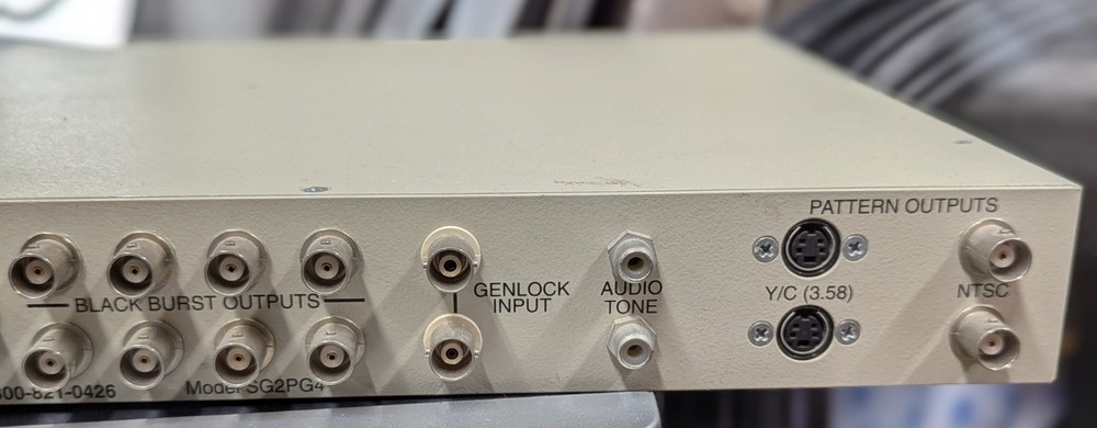 VAC SG2PG4 Black Burst Sync Generator Genlock Pattern Generator SMPTE Bars