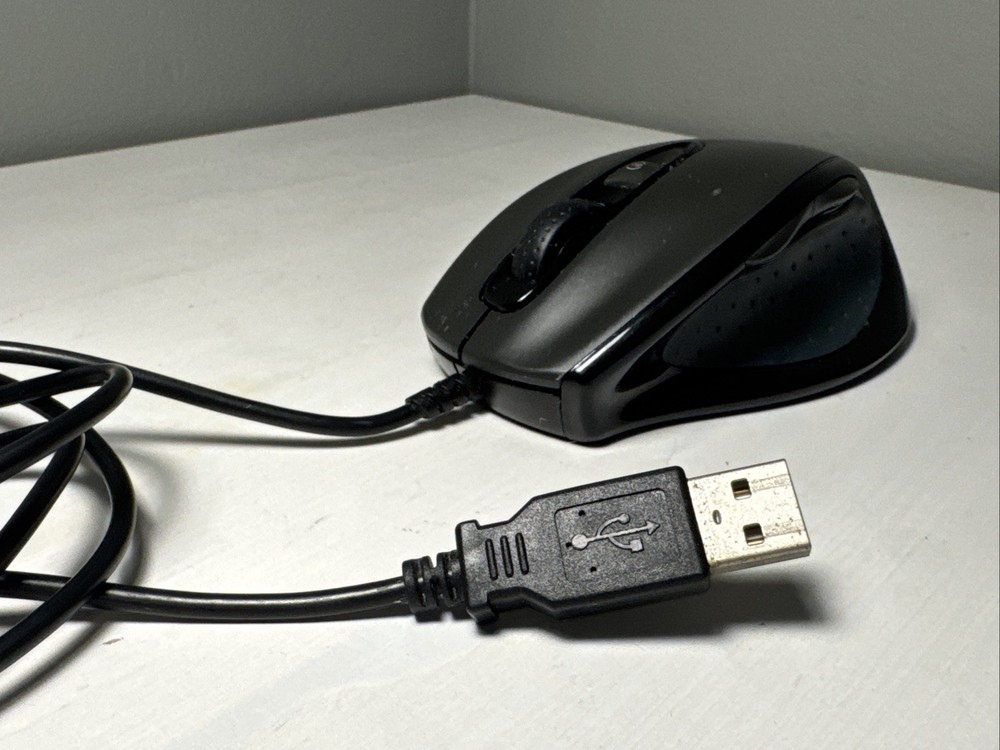 Gigabyte Gaming Mouse USB Wired M6800 Preowned Tested Works