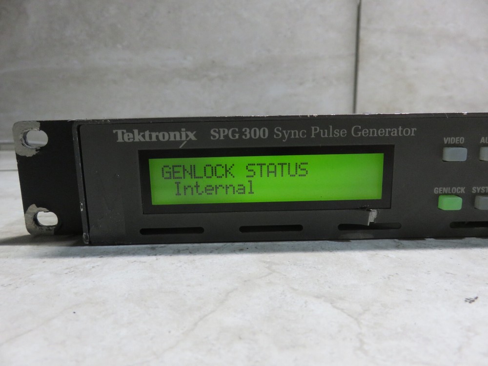 TEKTRONIX SPG-300 DIGITAL SYNC PULSE GENERATOR