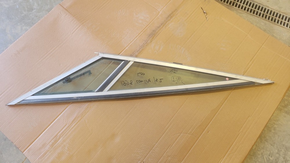 Crownline 182 Windshield Glass Port Side Passenger Left