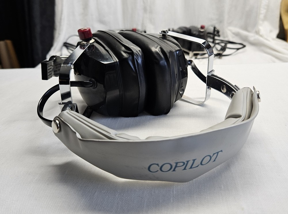Audio Com Pilot / Co-Pilot +2 Voice Activated Intercom Headphone Headsets