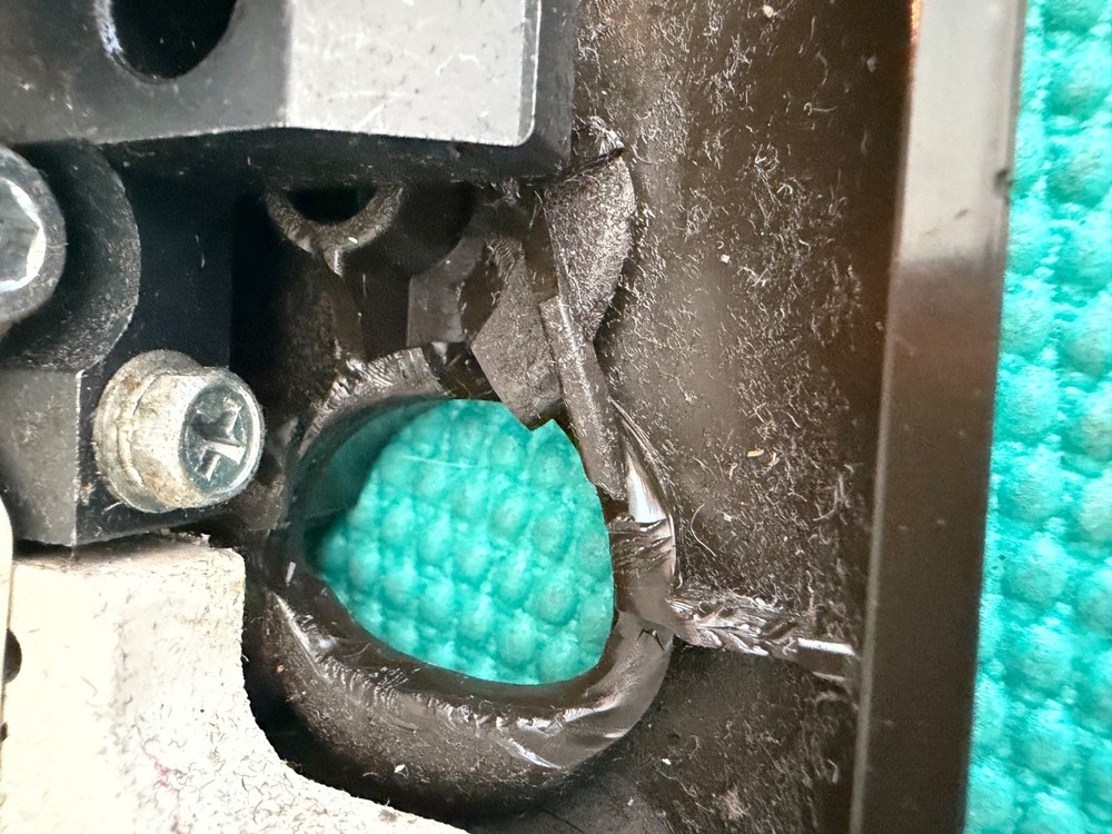 Superlock 734 Serger Overlock SEWING MACHINE - READ