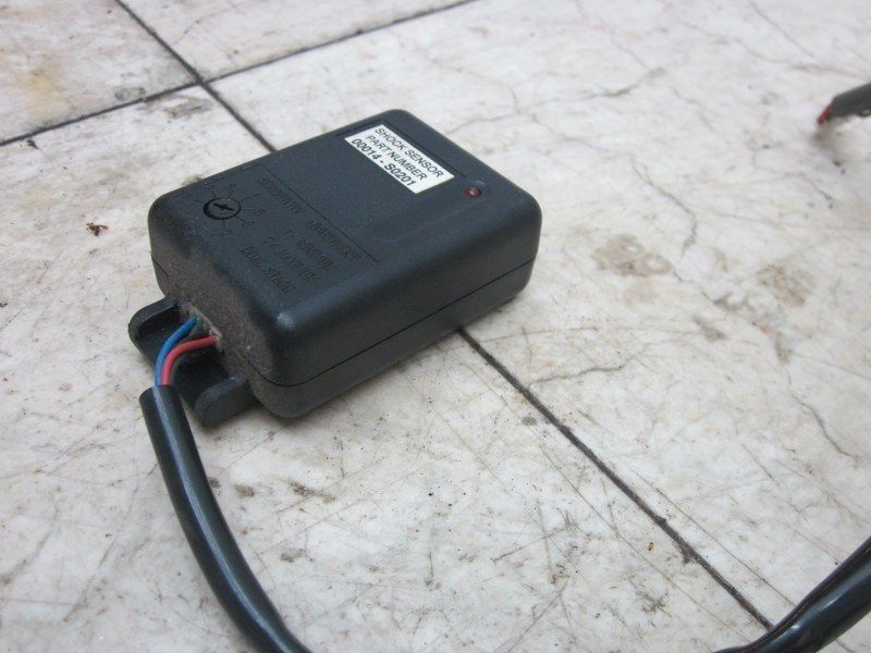Alarm Shock Module 4 RUNNER 1997 TOYOTA Security Sensitivity Adjuster Sensor OEM